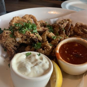 Yard House - Calamari - New American Near Me - Orlando, Florida