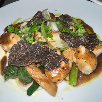 Faubourg Montclair - Scallop with truffle - French Near Me - Montclair, New Jersey Faubourg Montclair - Scallop with truffle - French Near Me - Montclair, New Jersey