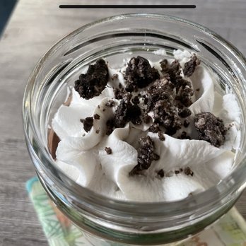 Laurie’s Pie Bar - Vegan Cookies n Cream Pie Jar - Bakeries Near Me - Long Beach, California
