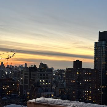 230 Fifth Rooftop Bar - Cocktail Bars Near Me - New York, New York