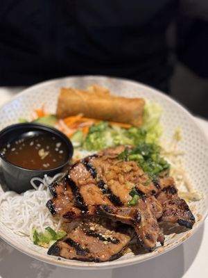 Saigon Alley Kitchen & Bar by null