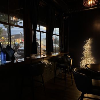 Wils Martini Lounge - Bars Near Me - Chicago, Illinois Wils Martini Lounge - Bars Near Me - Chicago, Illinois