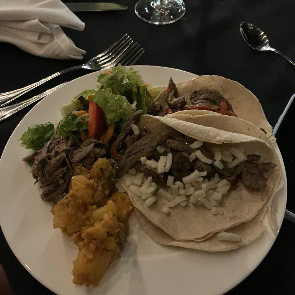 Intercontinental Presidente Cancun Resort - Food at the Private Event was well presented and stuffed with friendly and helpful associates - Hotels Near Me - Cancún, ROO Intercontinental Presidente Cancun Resort - Food at the Private Event was well presented and stuffed with friendly and helpful associates - Hotels Near Me - Cancún, ROO