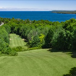 Alpine Golf Course - Alpine Golf Course Bluff Hole