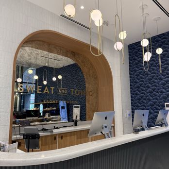 Sweat And Tonic Front Street 2026.SWEAT AND TONIC - Updated January 2026 - 95 Photos & 12 Reviews - 486 ...