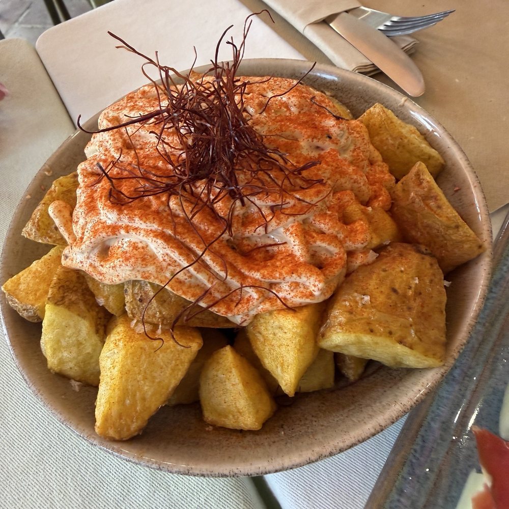 Pimienta Rosa - Spicy potatoes - Tapas Bars Near Me - Almería, Alabama Pimienta Rosa - Spicy potatoes - Tapas Bars Near Me - Almería, Alabama