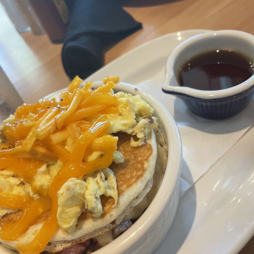 Ellen's - Pancake pot put - Breakfast & Brunch Near Me - Dallas, Texas Ellen's - Pancake pot put - Breakfast & Brunch Near Me - Dallas, Texas