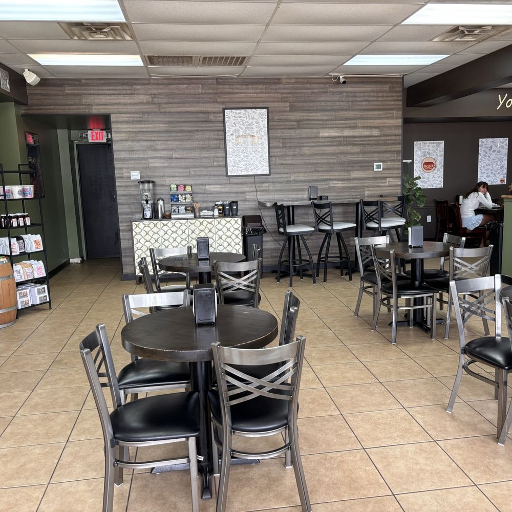 1820 Coffee House - cafe - Coffee & Tea Near Me - Alvin, Texas