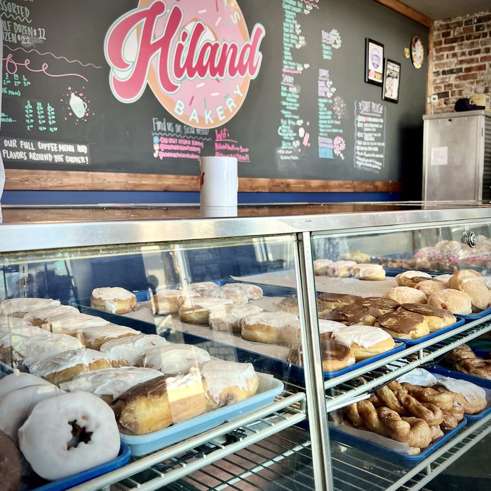 Cha Cha’s Hiland Bakery - Bakeries Near Me - Des Moines, Iowa