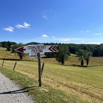 Ochs Orchard - Fruits & Veggies Near Me - Warwick, New York