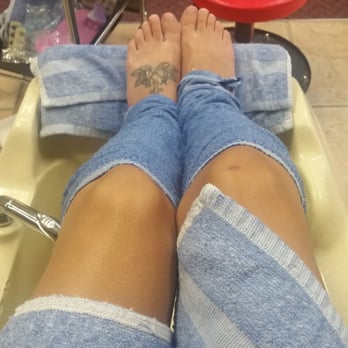 Posh Nails - Getting mah pedicure, about to fall asleep! - Nail Salons Near Me - Kansas City, Missouri Posh Nails - Getting mah pedicure, about to fall asleep! - Nail Salons Near Me - Kansas City, Missouri