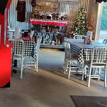 The Meating Place BBQ - Ole timey place. - Barbeque Near Me - Magnolia, Texas