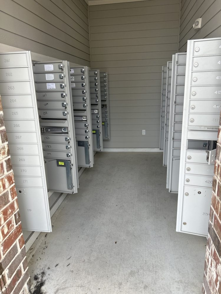 US POST OFFICE Updated October 2024 31 Reviews 1320 Cabela D