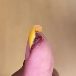California Nails of Lorain