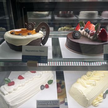 Paris Baguette - More awesome cakes. - Bakeries Near Me - New York, New York Paris Baguette - More awesome cakes. - Bakeries Near Me - New York, New York