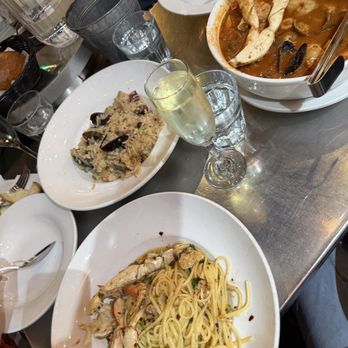 Sotto Mare - Whole Crab Diavolo Over Linguine, Risotto with Seafood, The "Best Damn Crab Cioppino" - Seafood Near Me - San Francisco, California