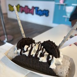 Sweet Rolled Tacos Florida - Cookies and Cream rolled ice cream
