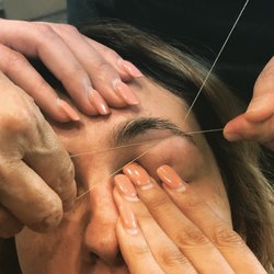 Hoda Salon - Eyebrow threading