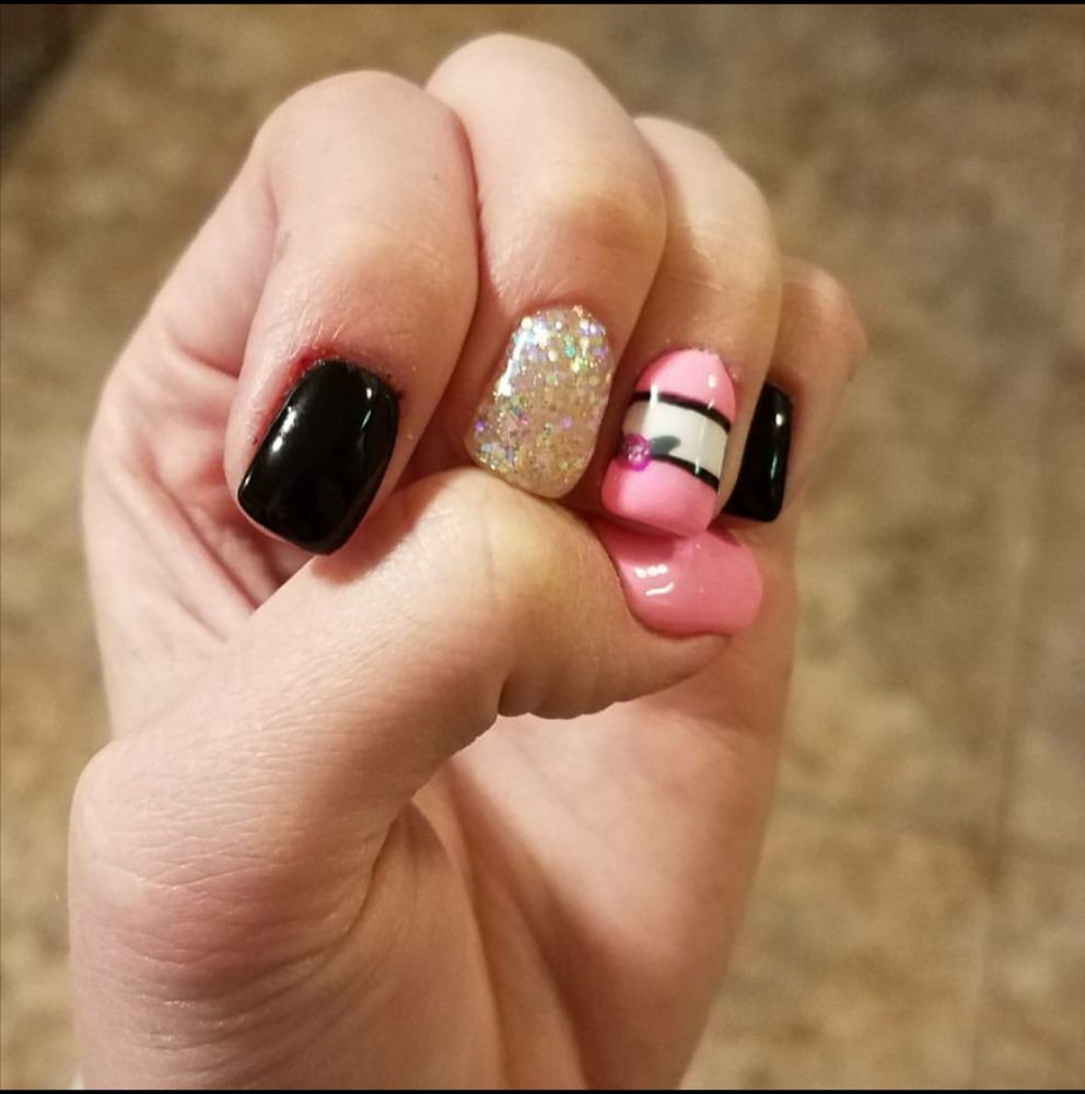 SIMPLY CHIC NAILS 24 Photos 680 Fox Run, Layton, Utah Nail Salons