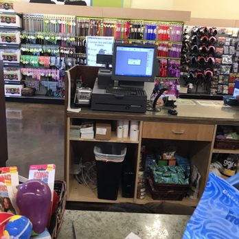 Hollywood Feed - Pet Stores Near Me - Deerfield, Illinois