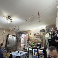 Trattoria Da Papa - The dining room.