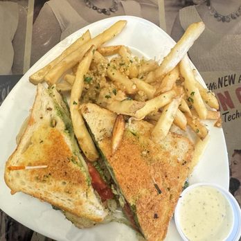 KC's American Kitchen - I Love Lucy Pesto Chicken Melt - American Near Me - Windsor, California KC's American Kitchen - I Love Lucy Pesto Chicken Melt - American Near Me - Windsor, California