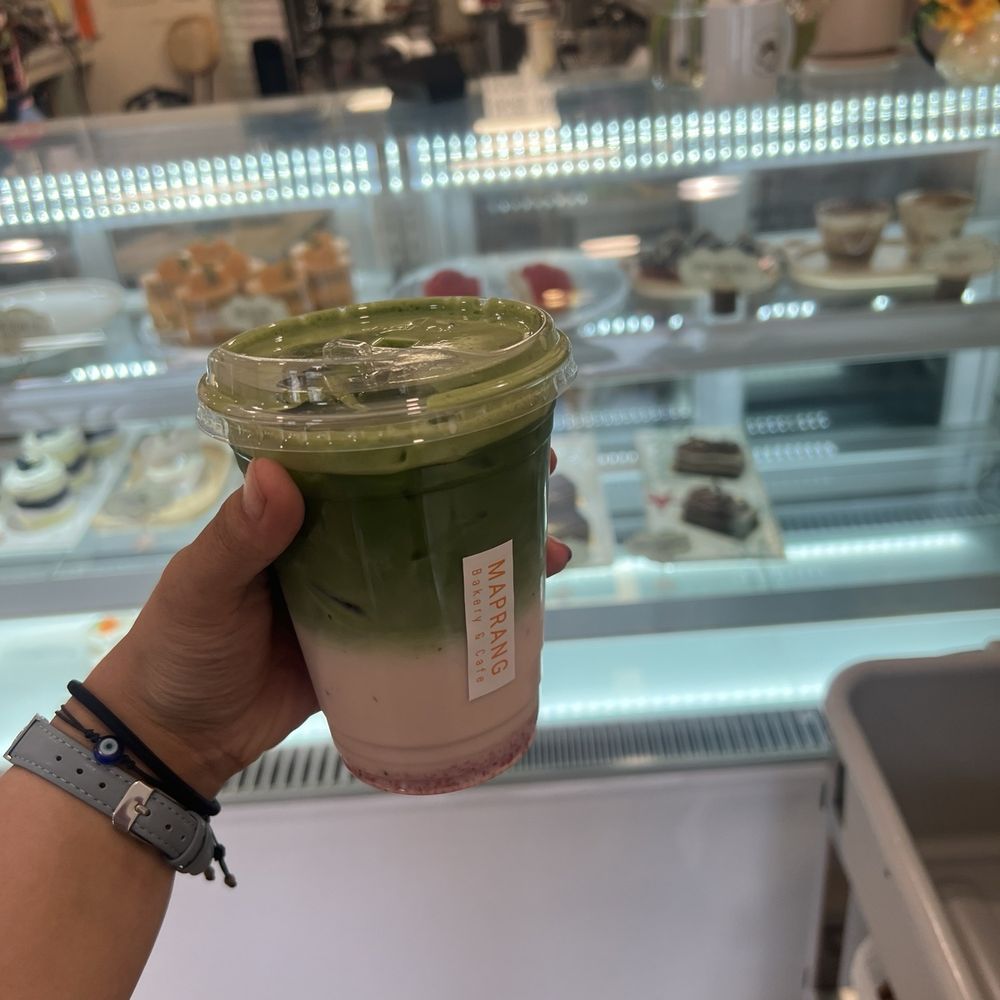 Maprang Bakery & Cafe - Strawberry Matcha Latte - Desserts Near Me - Somerville, Massachusetts Maprang Bakery & Cafe - Strawberry Matcha Latte - Desserts Near Me - Somerville, Massachusetts
