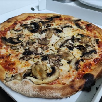Salvatore - Funghi - Italian Near Me - Oviedo, O Salvatore - Funghi - Italian Near Me - Oviedo, O