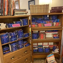 Berne Antique Mall - Lots of books at great prices