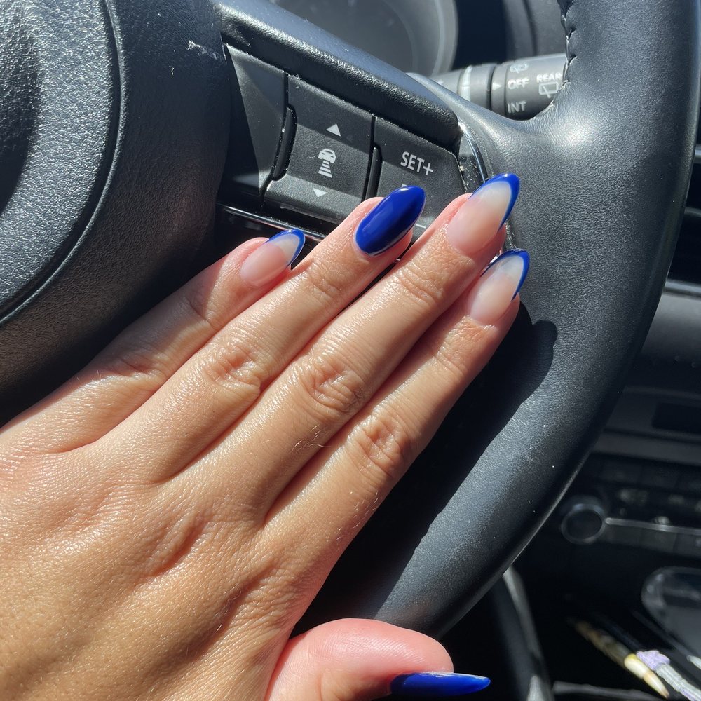 Queen Bee Nails and Spa - Nail Salons Near Me - Brighton, Massachusetts