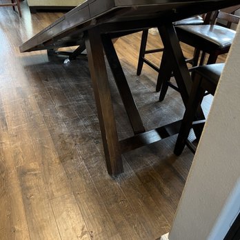 Vacasa - Another angle of the table - Vacation Rentals Near Me Vacasa - Another angle of the table - Vacation Rentals Near Me