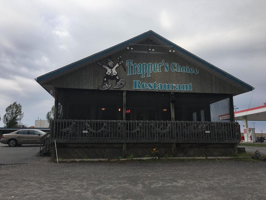 Trappers Choice Restaurant Logo