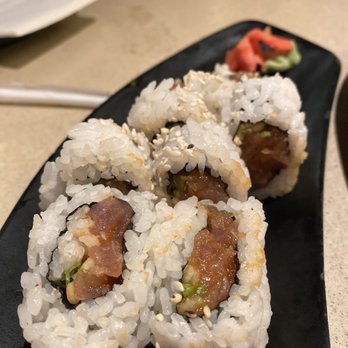 Ren Thai Sushi - a plate of sushi - Thai Near Me - Plantation, Florida Ren Thai Sushi - a plate of sushi - Thai Near Me - Plantation, Florida