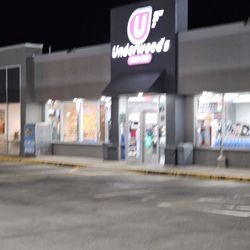 Underwood Express Mart - Storefront