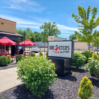 Bruster's Real Ice Cream - Ice Cream & Frozen Yogurt Near Me - North Olmsted, Ohio