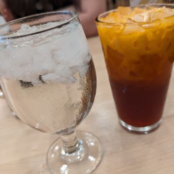 CoCo Ichibanya - Thai tea with water - Japanese Curry Near Me - Frisco, Texas