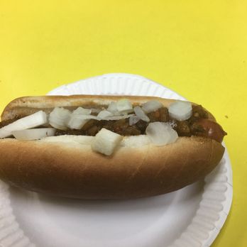 Boulevard Drinks - Hot dog with chili and raw onions - Hot Dogs Near Me - Jersey City, New Jersey Boulevard Drinks - Hot dog with chili and raw onions - Hot Dogs Near Me - Jersey City, New Jersey
