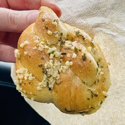Byrne Dairy Stores - Garlic knots