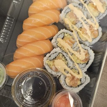 Yume Sushi - Beautifully presented in a box but... what's with the empty spaces? - Bubble Tea Near Me - Vaughan, Ontario Yume Sushi - Beautifully presented in a box but... what's with the empty spaces? - Bubble Tea Near Me - Vaughan, Ontario