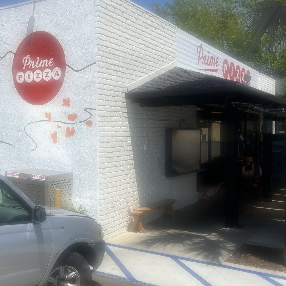 Prime Pizza - Parking Lot - Pizza Near Me - Altadena, California