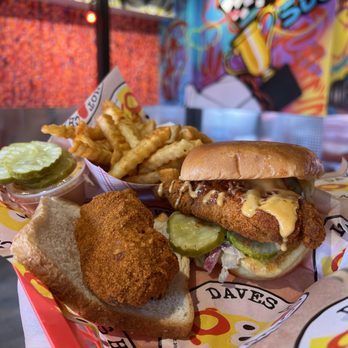 Dave's Hot Chicken - Chicken Shop Near Me - Indianapolis, Indiana