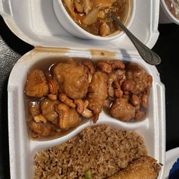 Fried Chicken with cashews (Springfield Cashew Chicken) Fried Chicken with cashews (Springfield Cashew Chicken)