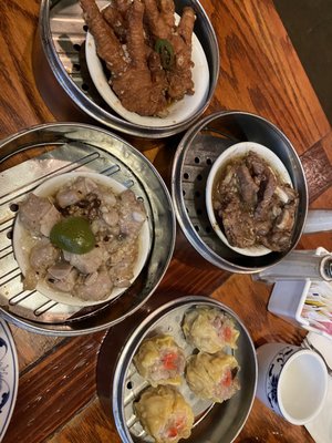 Lam's Garden by null