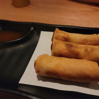 Mian Noodle House - Crispy veggie spring rolls - Ramen Near Me - Fredericksburg, Virginia