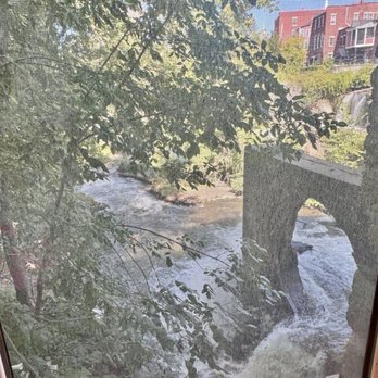 Edgewater Gallery at Middlebury Falls - 9/25 The view - Art Galleries Near Me - Middlebury, Vermont Edgewater Gallery at Middlebury Falls - 9/25 The view - Art Galleries Near Me - Middlebury, Vermont