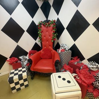 Queen of Hearts - Caterers Near Me - Henderson, Nevada Queen of Hearts - Caterers Near Me - Henderson, Nevada