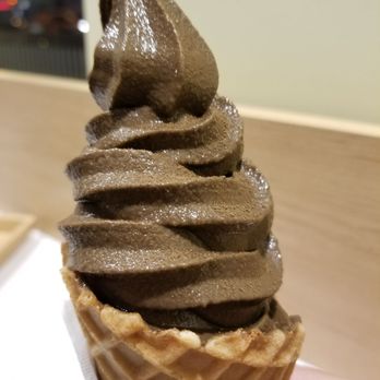 Saryo Cafe - Roasted hojicha soft serve $5.50 - Desserts Near Me - North York, Ontario Saryo Cafe - Roasted hojicha soft serve $5.50 - Desserts Near Me - North York, Ontario