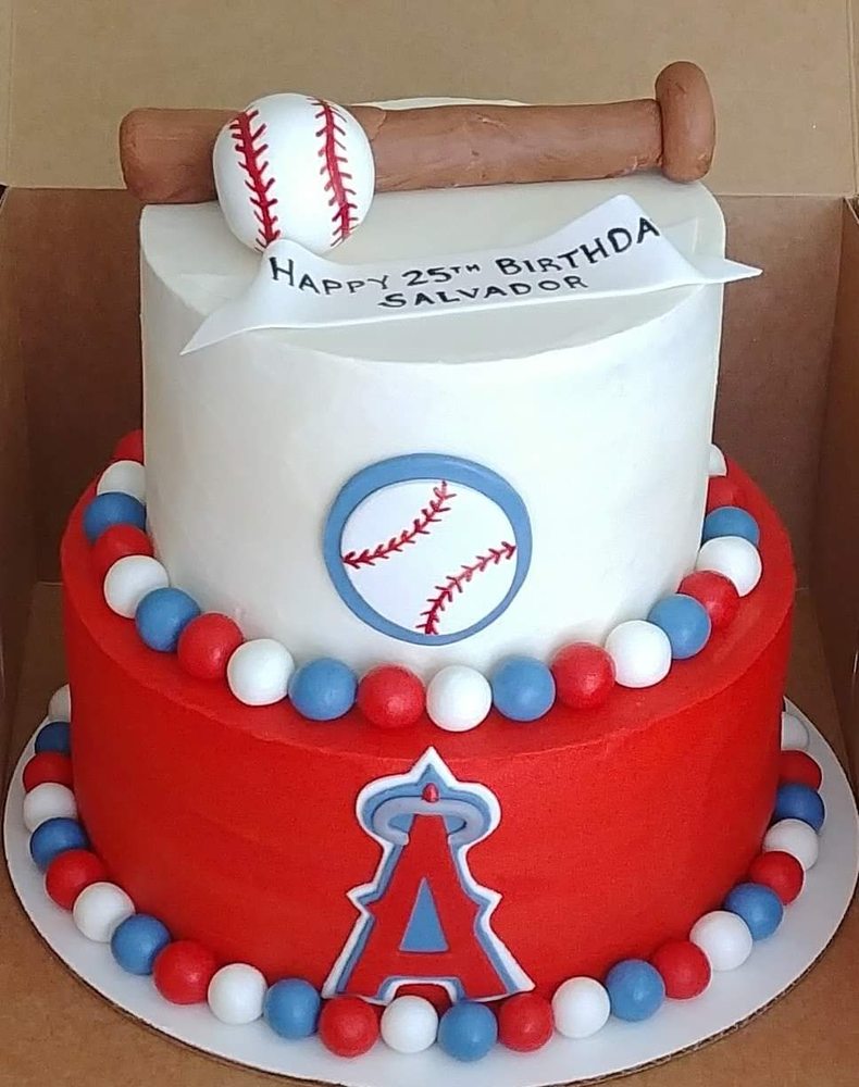 BUTTERDREAM BAKERY 52 Photos Salmon, Idaho Custom Cakes Phone Number Yelp