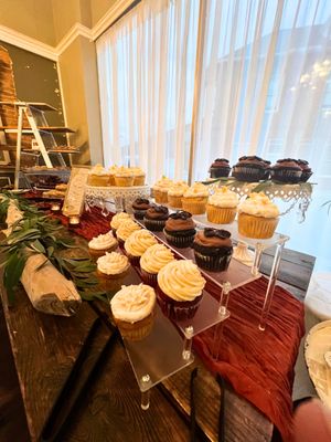 April's Famous Bakes by null