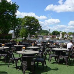The Swan - The Swan, Walton-on-Thames, 2018, Copyright by mostro